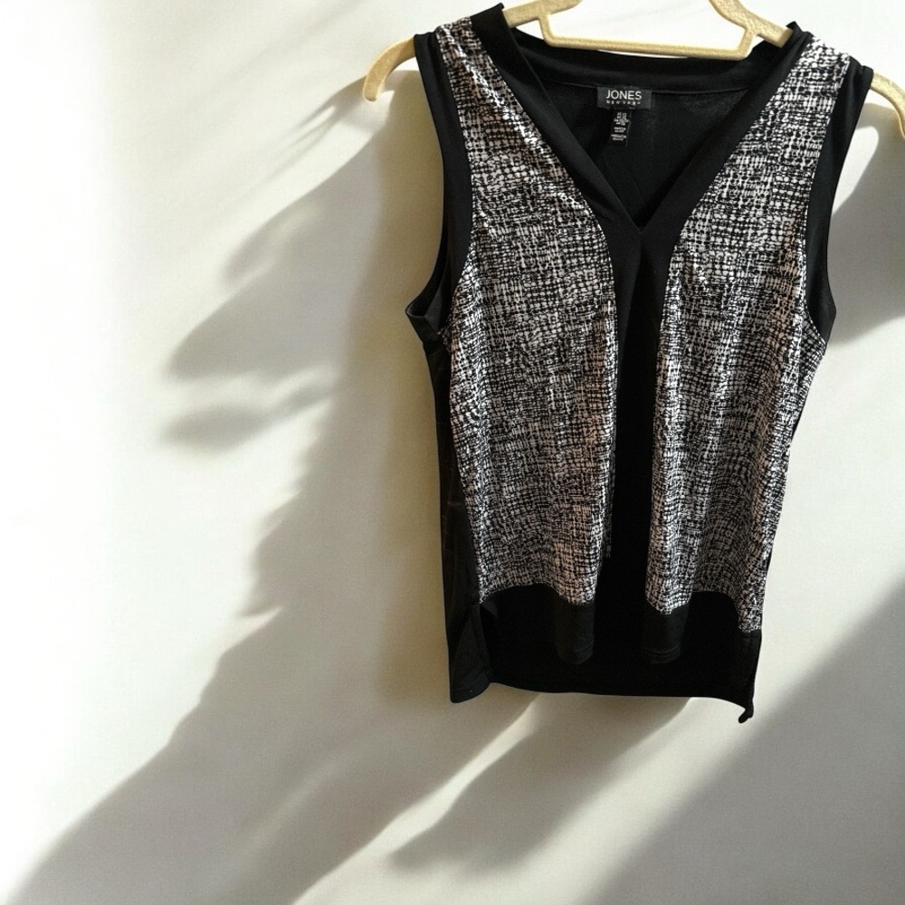Jones New York Black and White Women's Sleeveless Top - Size XS